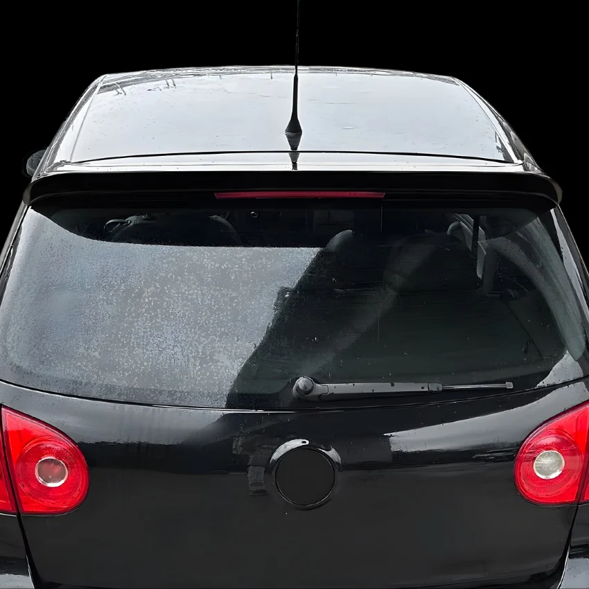 Becquet Aileron VW Golf 5 - Image 3